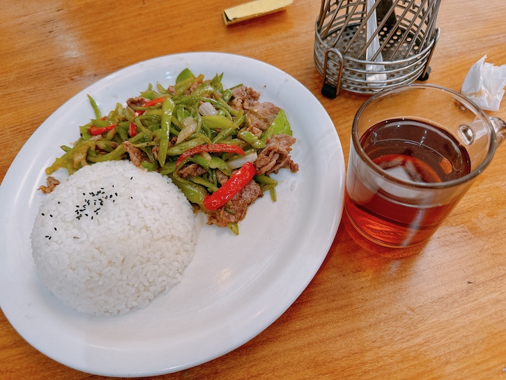 中華屋さんで食べた青椒肉絲