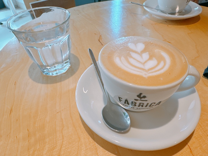 カフェラテ