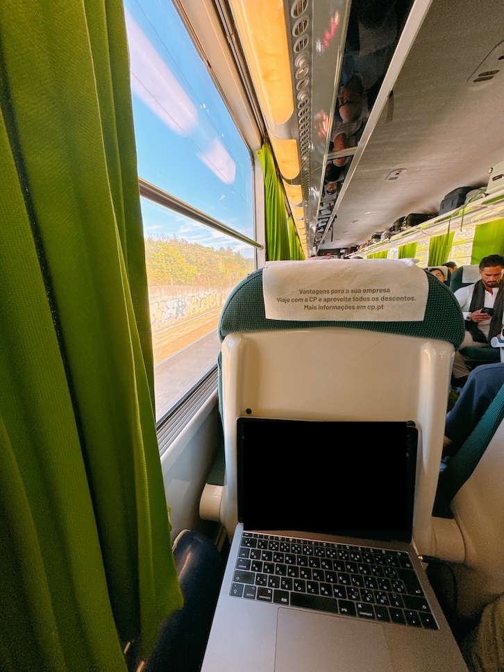 ポルトガル鉄道の車内